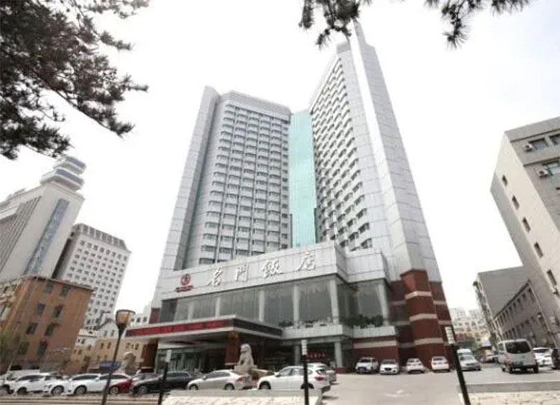 YANG设计集团创始人、总裁杨邦胜先生第一个设计项目_长春名门饭店