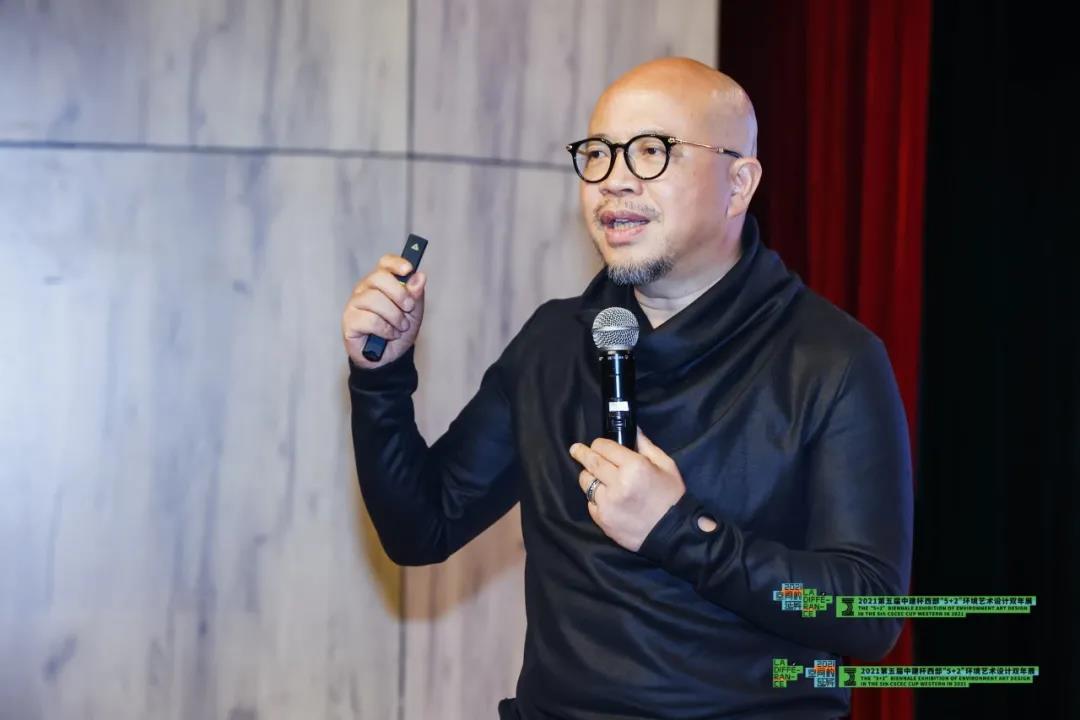YANG创始人应邀参加&ldquo;５＋２&rdquo;环境艺术设计双年展开幕式